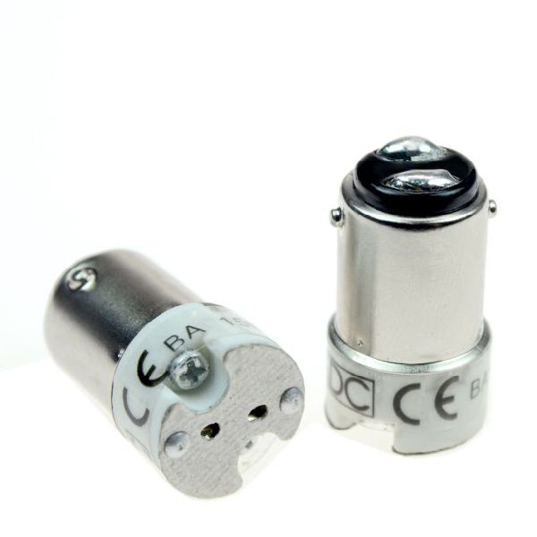 Adapter Bajonett BA15d (Doppelkontakt) auf G4 (Sockel)